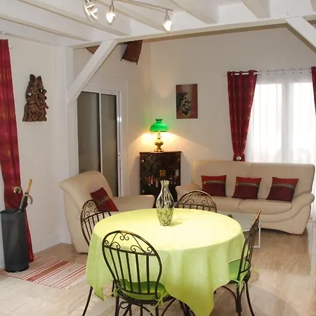 Sejour A Beaubaton Holiday home *